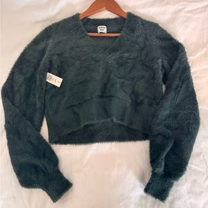 Medium Sunday Best kitten v-neck sweater, scarab green, never worn